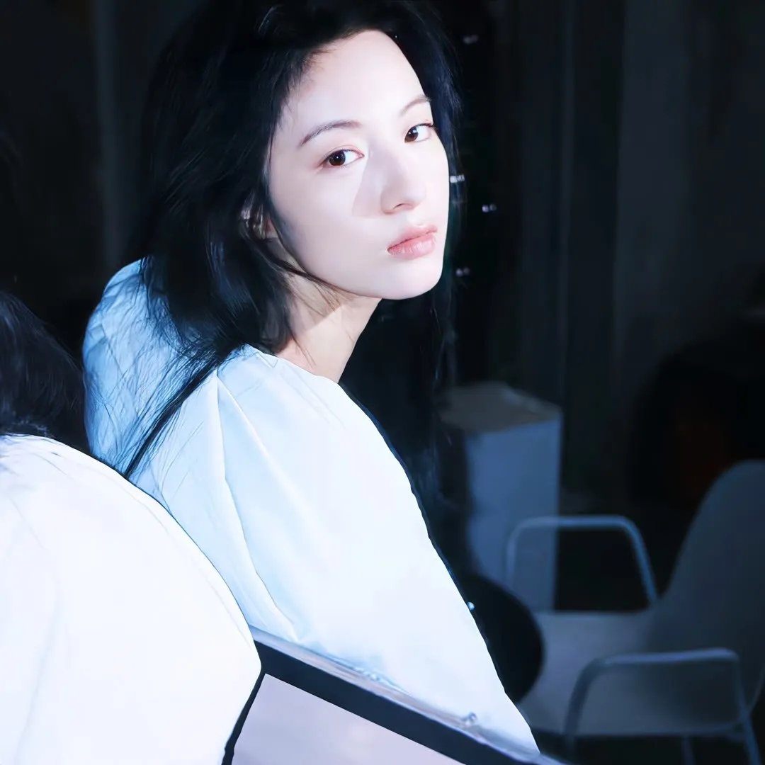 弃宝之岛：遥与魔法镜